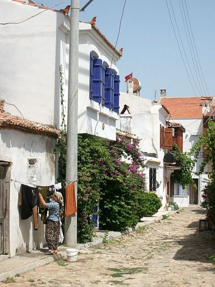 Bozcaada sokakları