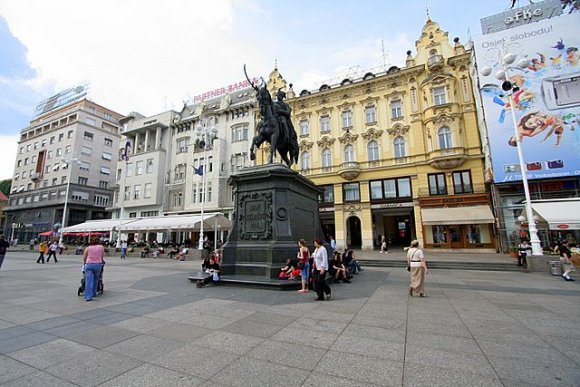 Ban Jelačić Meydanı
