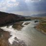 Hasankeyf'i ikiye ayıran Dicle Nehri