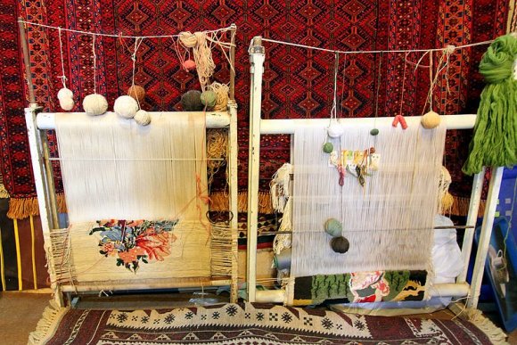 Yezd - Kilim dokuma tezgahları.