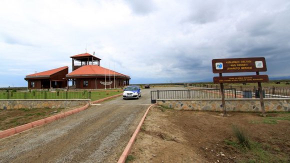 Kızılırmak Deltası Kuş Cenneti Ziyaretçi Merkezi