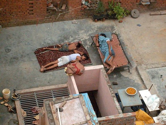 Varanasi - Terasta uyku