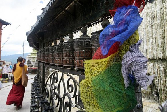 Katmandu - Swayambhunath Maymun Tapınağı'nda dua çarkları