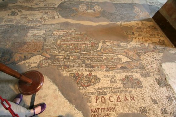 Madaba - St George Kilisesi ve Mozaik Haritası.